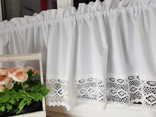 Zazdrostka shabby chic biała koronka 40cm