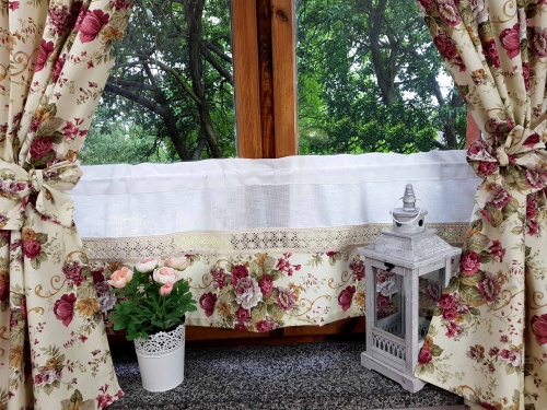 ZAKOSTYL ZAZDROSTKA ANGIELSKIE RÓŻE KORONKA