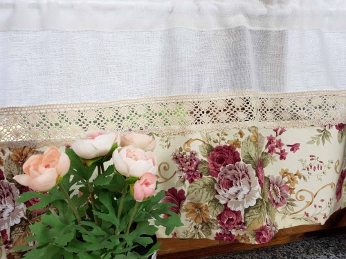 ZAKOSTYL ZAZDROSTKA ANGIELSKIE RÓŻE KORONKA