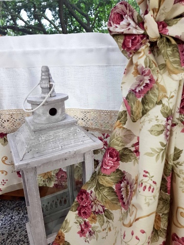 ZAKOSTYL ZAZDROSTKA ANGIELSKIE RÓŻE KORONKA