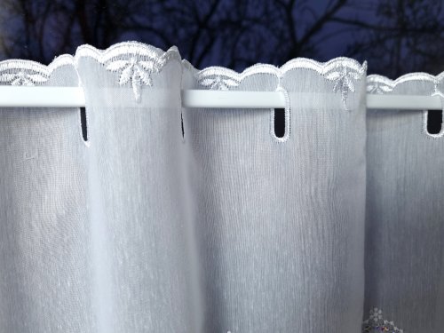 ZAZDROSTKA ETAMINA HAFTY I CEKINY NA BIELI  (cena za 0,50mb)