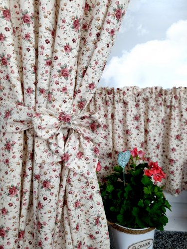 ZAKOSTYL ZASŁONY + ZAZDROSTKA KREM MAŁE RÓŻE