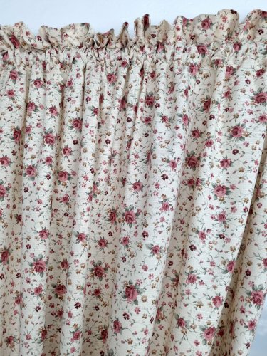 ZAKOSTYL ZASŁONY + ZAZDROSTKA KREM MAŁE RÓŻE