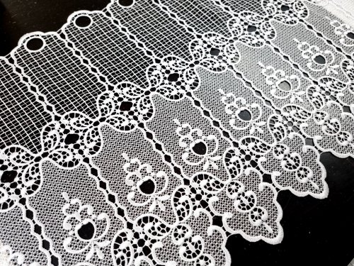 Zazdrostka gipiura koronka 122251  (cena za 0,50mb)