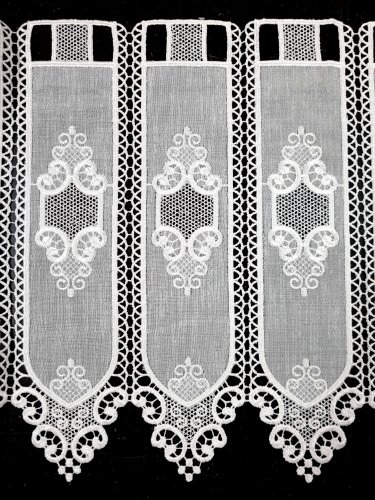 Zazdrostka haftowany batyst koronka 99007  (cena za 0,50mb)