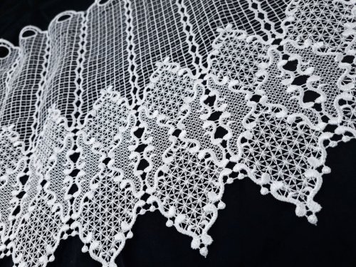 ZAZDROSTKA GIPIRA HAFT KLASYK  (cena za 0,50mb)