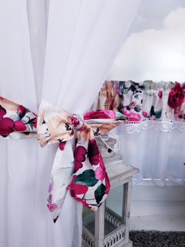 ZAKOSTYL ZASŁONY + ZAZDROSTKA RÓŻE GIPIURA WOAL3