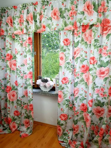 ZASŁONA RÓŻE NA SZARO MIĘTOWYM TLE SZER.140cm