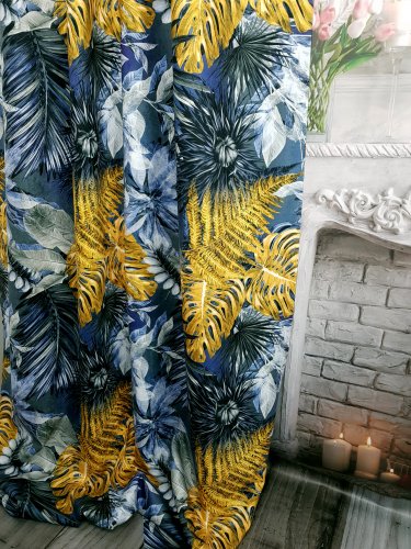 Zasłona złote liście na niebieskim tle szer.140cm