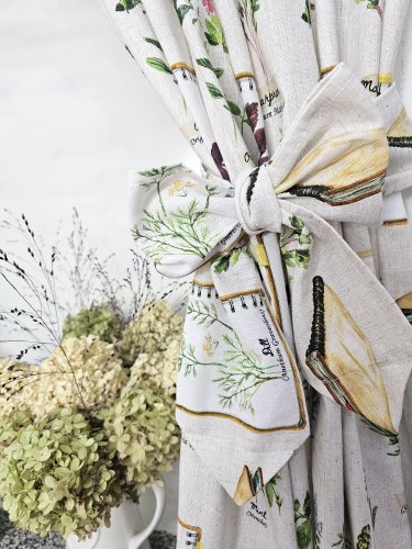 ZASŁONA ZIOŁA NA BEŻU SZER.130CM