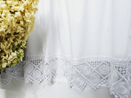 LAMBREKIN VINTAGE SHABBY CHIC