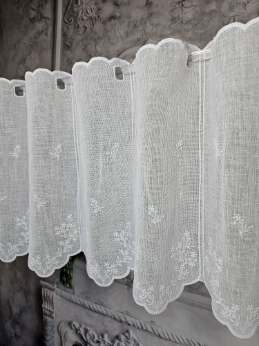 ZAZDROSTKA PANEL HAFT BIAŁE KWIATUSZKI2 40CM/60CM  (cena za 0,50mb)