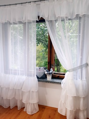 FIRANA 4 FALBANY BATYST 1SZT.  DO 250CM