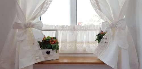 ZESTAW ZASŁON+ZAZDROSTKA  SHABBY CHIC MLECZNA BIEL