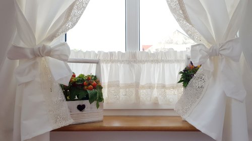 ZESTAW ZASŁON+ZAZDROSTKA  SHABBY CHIC MLECZNA BIEL