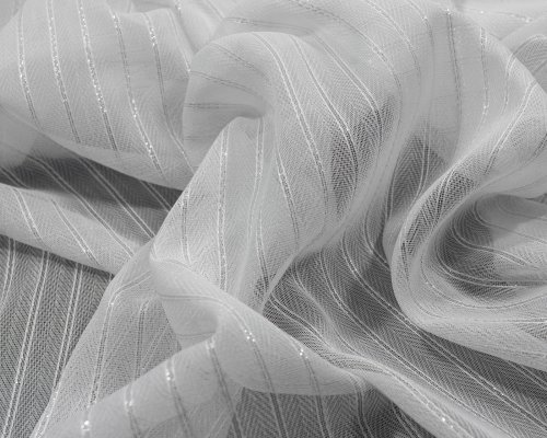 FIRANA JODEŁKA LINIE PION TŁO BIEL-SREBRO OŁ. 300CM