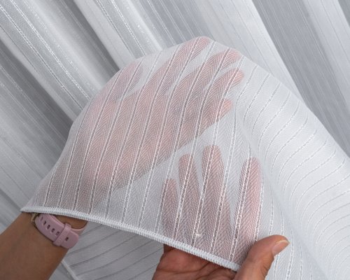 FIRANA JODEŁKA LINIE PION TŁO BIEL-SREBRO OŁ. 300CM