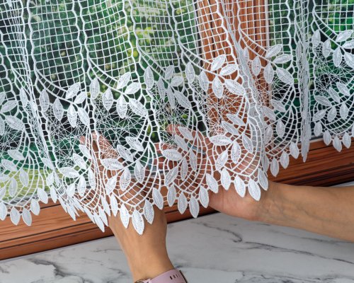 ZAZDROSTKA GIPIURA ELWIRA BIEL 40/60/80CM  (cena za 0,50mb)