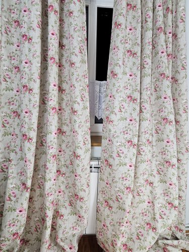 ZASŁONA NATURAL RÓŻE NA BEŻU  SZER.140cm