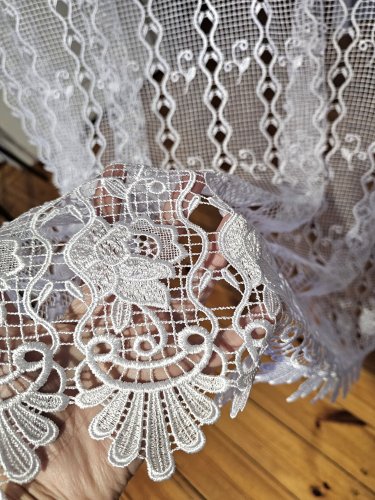 Zazdrostka gipiura haft klasyk róże  wys. 155cm (cena za 0,50mb)