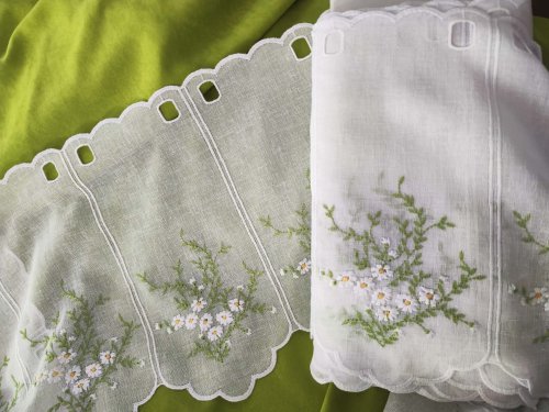 ZAZDROSTKA NATURAL HAFTOWANE STOKROTKI  35/60/90CM  (cena za 0,50mb)