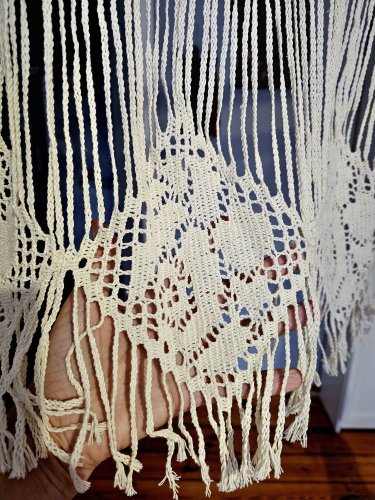 ZAZDROSTKA NERI KORONKA AŻUR  ECRU metraż 40CM/60CM(cena za 0,50mb)