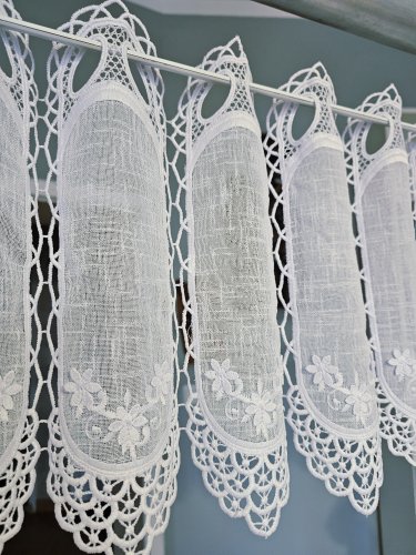 Zazdrostka panel haft biel metraż 30cm(cena za 0,50mb)