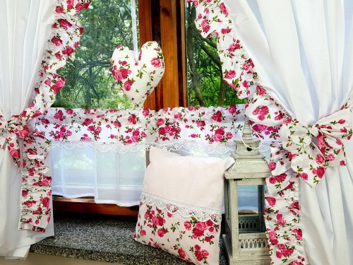 ZAKOSTYL KOMPLET SHABBY CHIC RÓŻOWE RÓŻYCZKI