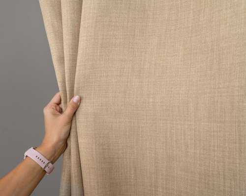 ZASŁONA O STRUKTURZE LNU ZACIEMNIAJĄCA CIEMNY BEŻ