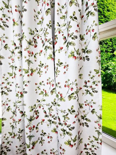 ZASŁONA POZIOMKI WODOODPORNA SZER.150cm