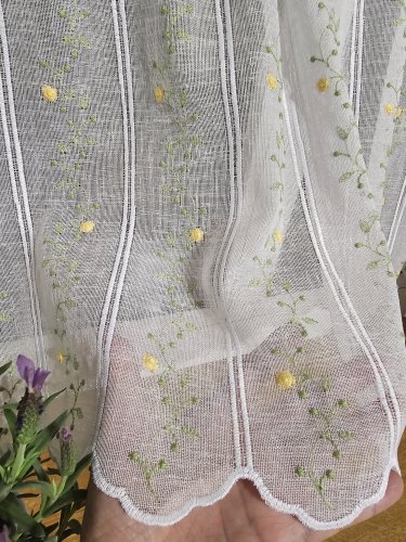 Zazdrostka etamina haft kwiatuszki 40cm/60cm  (cena za 0,50mb)