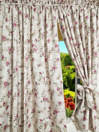 ZASŁONA ANGIELSKA RÓŻA KREM WODOODPORNA160cm