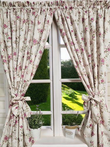 ZASŁONA ANGIELSKA RÓŻA KREM WODOODPORNA160cm