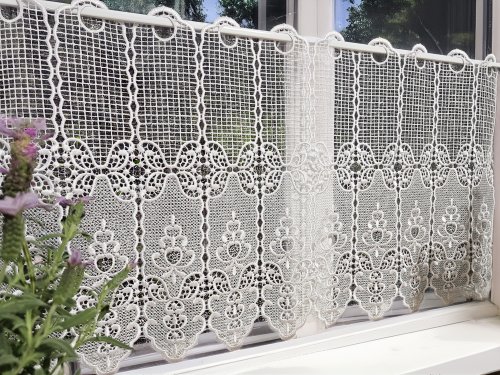 ZAZDROSTKA GIPIURA KORONKA 80cm szer./40cm wys.