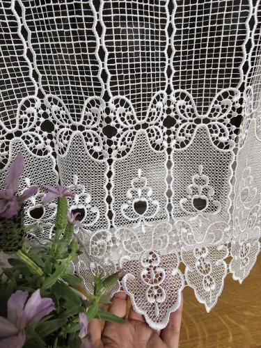 Zazdrostka gipiura koronka 80cm szer./40cm wys.