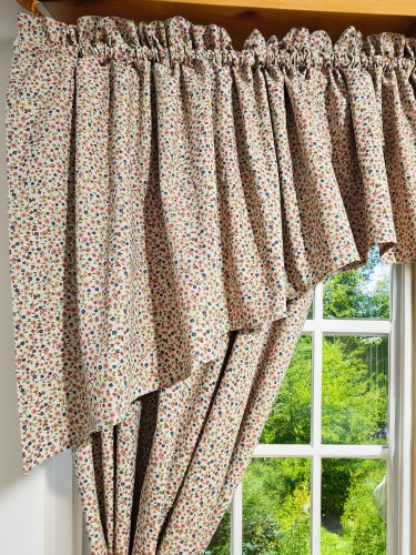 ZESTAW ZASŁON + LAMBREKIN BEŻ KOLOROWE KWIATUSZKI