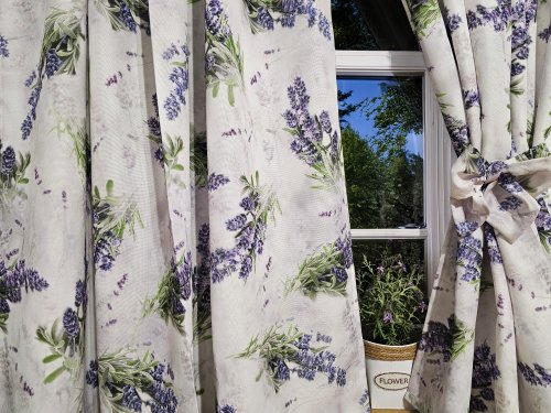 ZASŁONA LAWENDA BUKIETY  WODOODPORNA SZER.150cm