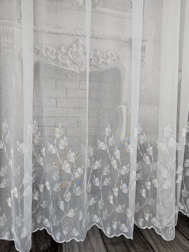 FIRANA GOTOWA MARKIZETA HAFTOWANA LISTKI 380cm szer./250cm wys.