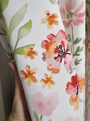 ZASŁONA WIOSNA KWIATY  WODOODPORNA SZER.150cm