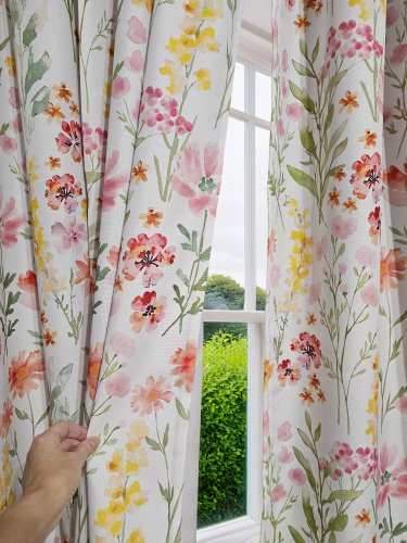 Zasłona wiosna kwiaty  wodoodporna szer.150cm