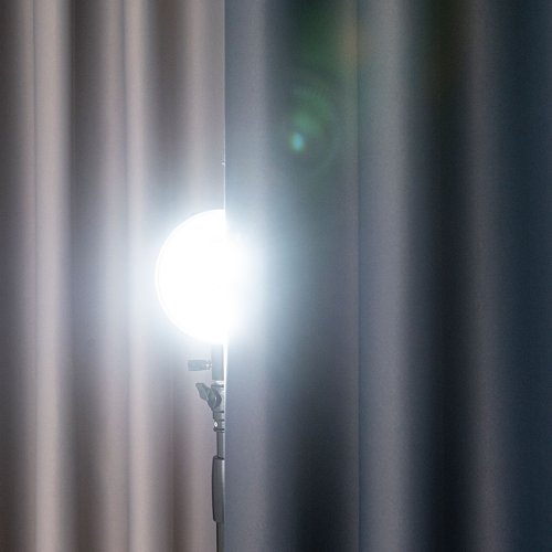 ZASŁONA BLACKOUT ZACIEMNIAJĄCA140CM/250CM PRZELOTKA (KOLOR 205) CIEMNY SZARY