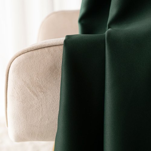 ZASŁONA BLACKOUT ZACIEMNIAJĄCA140CM/250CM PRZELOTKA (KOLOR 223) BUTELKOWA ZIELEŃ