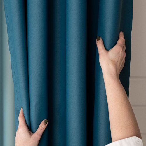 ZASŁONA BLACKOUT ZACIEMNIAJĄCA140CM/250CM PRZELOTKA (KOLOR 228) PATROL