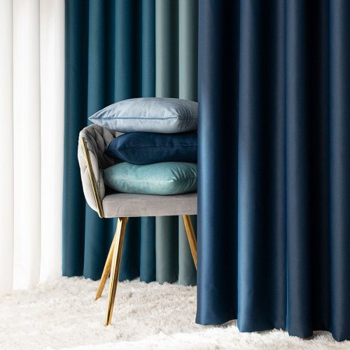 ZASŁONA BLACKOUT ZACIEMNIAJĄCA140CM/250CM PRZELOTKA (KOLOR 229) GRANATOWY