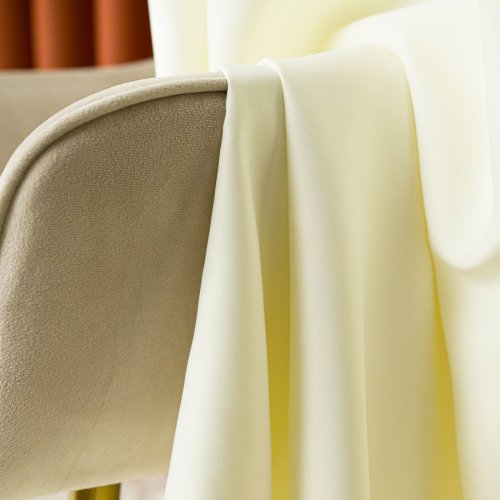 ZASŁONA BLACKOUT ZACIEMNIAJĄCA140CM/250CM PRZELOTKA (KOLOR 326) ECRU