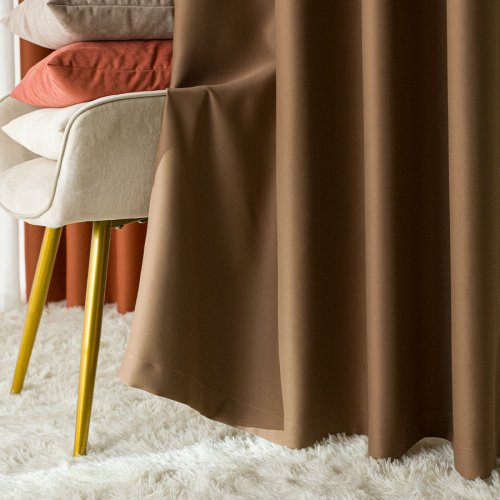 ZASŁONA BLACKOUT ZACIEMNIAJĄCA140CM/250CM PRZELOTKA (KOLOR 806) JASNY CIEPŁY BRĄZOWY