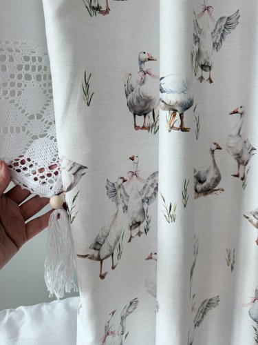 ZASŁONA GĘSI GĄSKI WODOODPORNA SZER.150cm