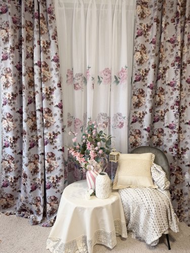 ZASŁONA BLACKOUT ELEONOR SZARE TŁO SZER.150cm (OSTATNIE 2SZTUKI)