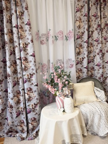 ZASŁONA BLACKOUT ELEONOR SZARE TŁO SZER.150cm (OSTATNIE 2SZTUKI)