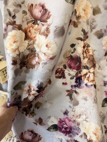 ZASŁONA BLACKOUT ELEONOR SZARE TŁO SZER.150cm (OSTATNIE 2SZTUKI)